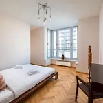 Wygledowska 2-bedroom By Bookinghost *